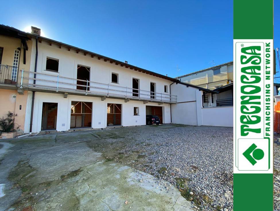 Casa Indipendente in vendita a Rivolta d'Adda viale Isonzo, 17