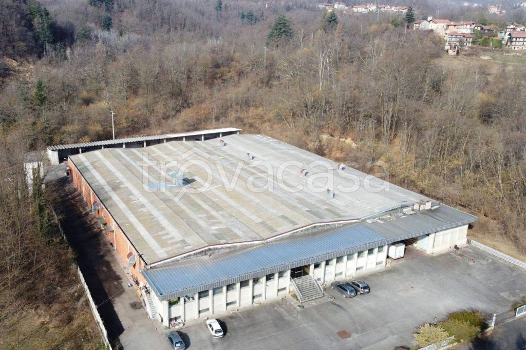 Capannone Industriale in in vendita da privato a Curino cantone Gabella, 2