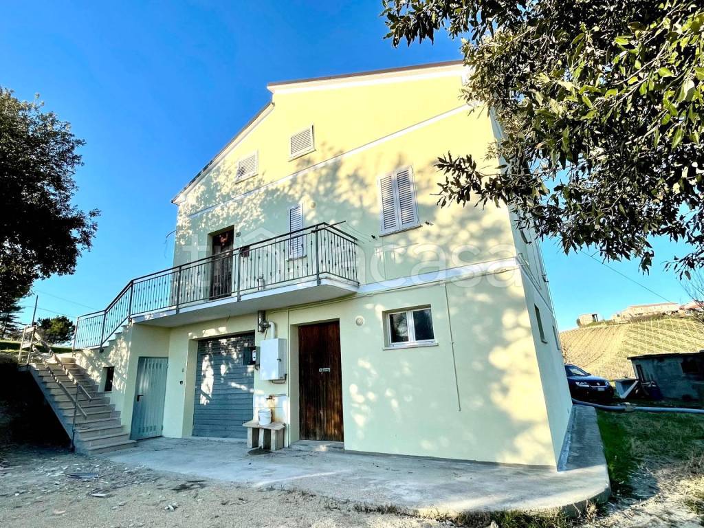 Casa Indipendente in vendita a Castignano contrada san venanzo, 57