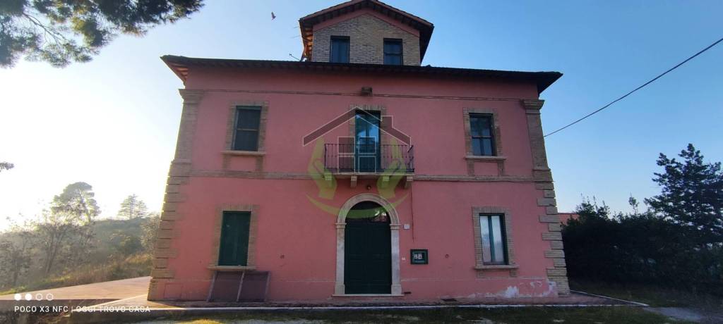 Casa Indipendente in vendita ad Ascoli Piceno frazione Monticelli, 1