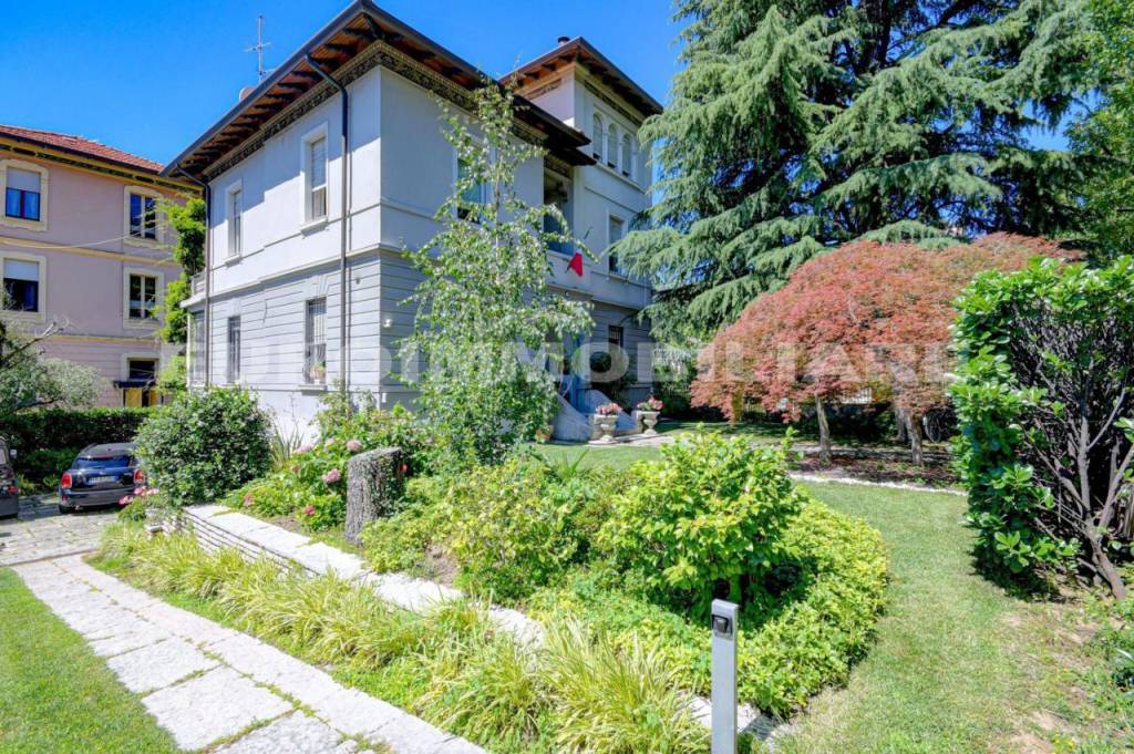 Villa in vendita a Brescia viale Venezia, 190