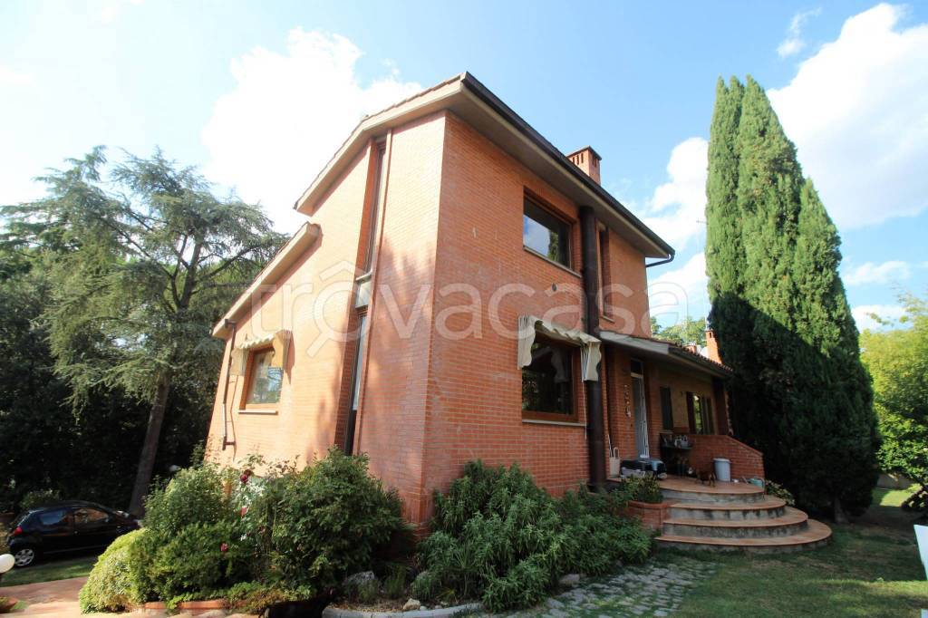 Casa Indipendente in vendita a Siena strada Petriccio e Belriguardo, 27