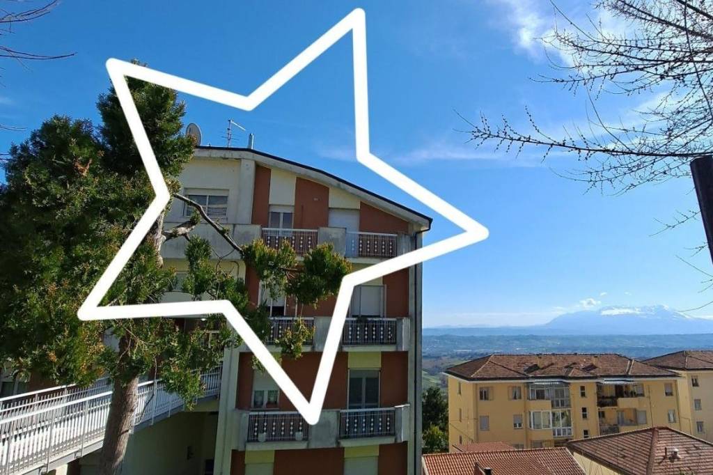 Appartamento in in vendita da privato a Città Sant'Angelo via Gabriele d'Annunzio, 62