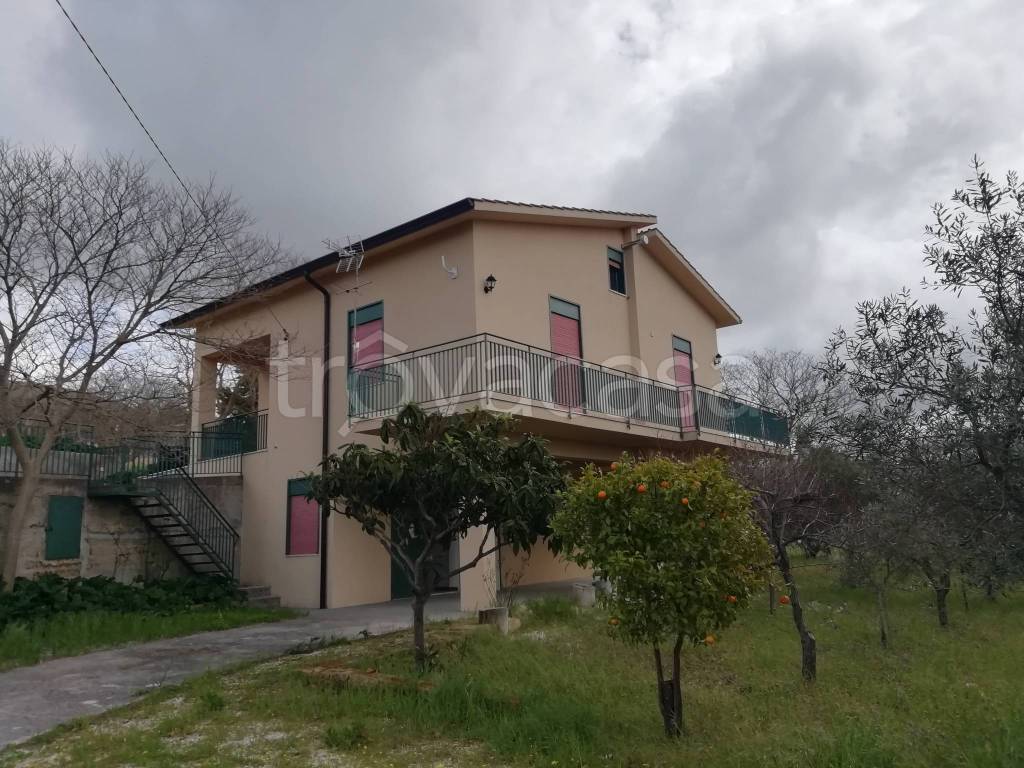 Villa in vendita a Sambuca di Sicilia contrada Adragna