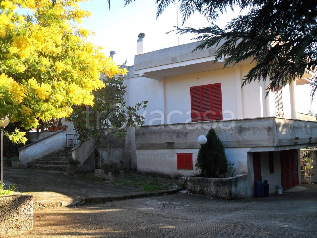 Villa Bifamiliare in vendita a Castellana Grotte strada Comunale Monte la Vecchia