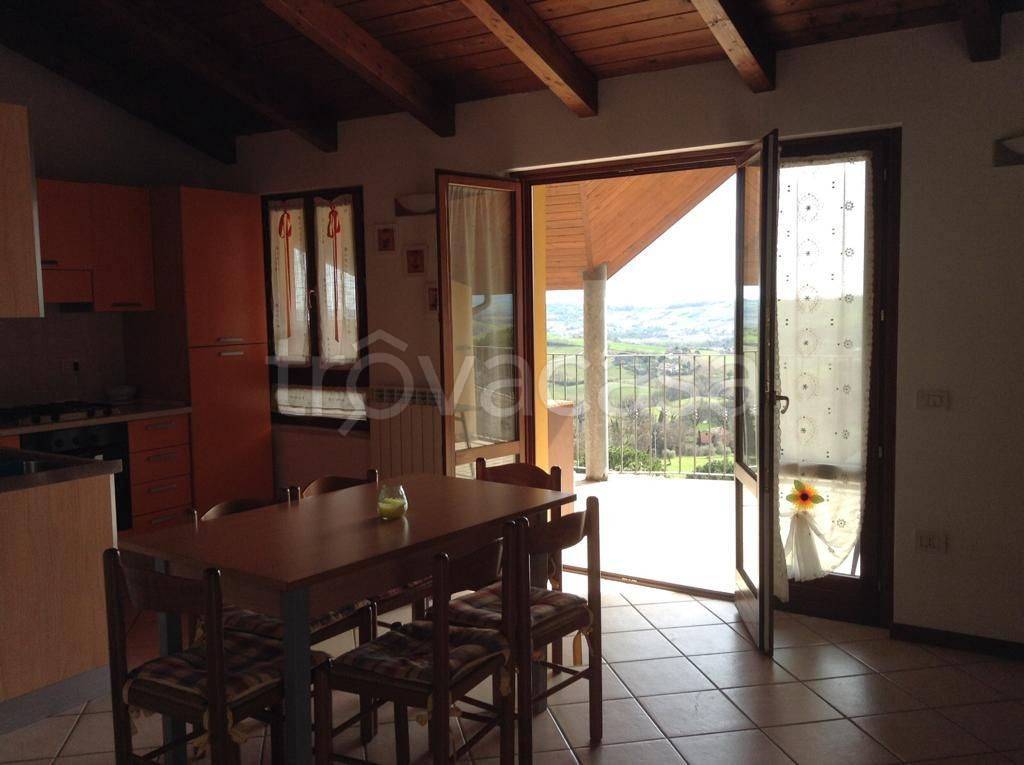 Appartamento in in vendita da privato a Mondavio via Alessandro Peroni, 12