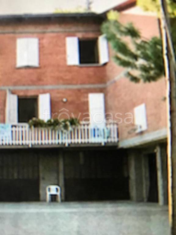 Villa Bifamiliare in vendita a Reggio nell'Emilia via Romesino