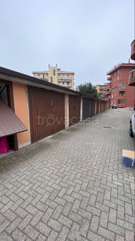 Garage in vendita a Sant'Angelo Lodigiano via 20 Settembre