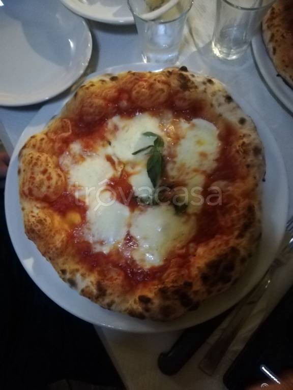 Pizzeria in in vendita da privato a Frascati via Giuseppe Garibaldi, 8
