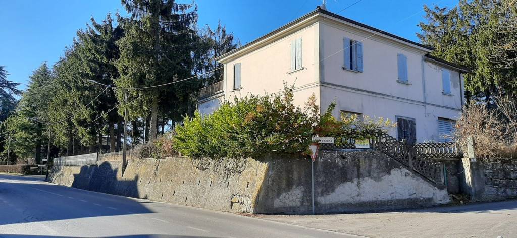 Villa in vendita a Guiglia via Ronzone