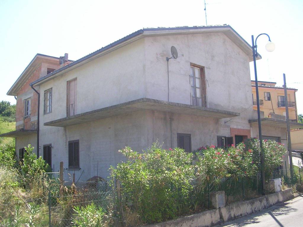 Villa Bifamiliare in in vendita da privato a Carunchio via Cerreto, 2