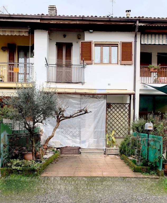 Appartamento in vendita ad Arzago d'Adda via Tenente g. Adami