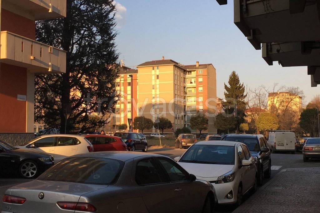 Appartamento in in vendita da privato a Biella via Sergio Falletti