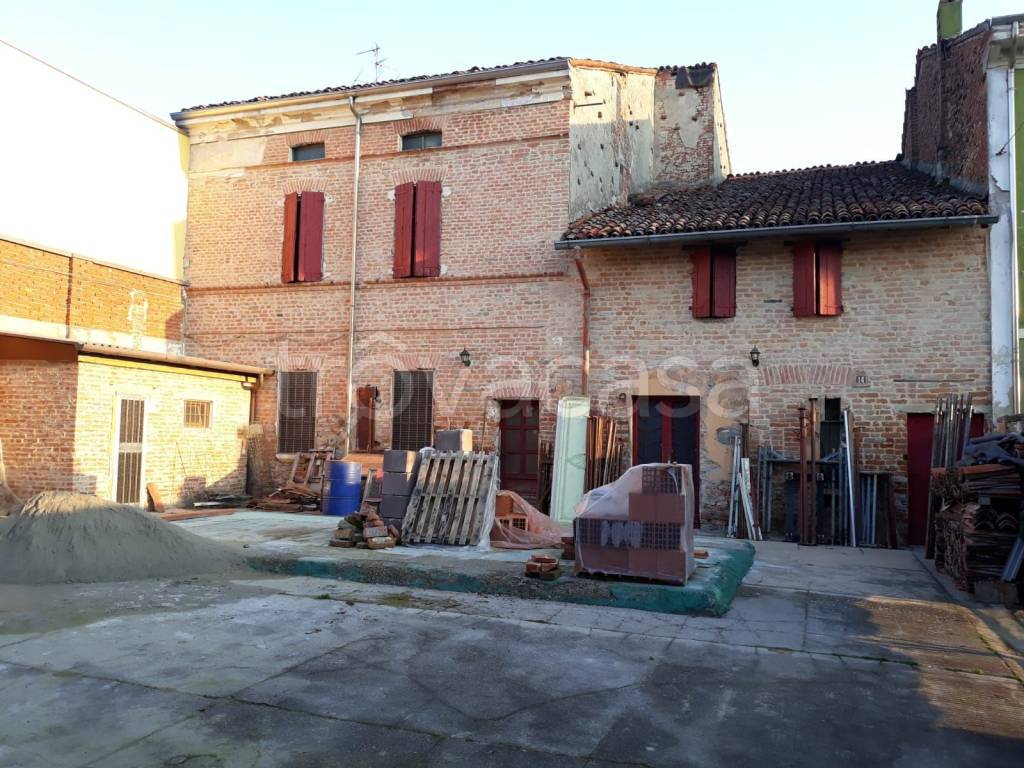 Casa Indipendente in in vendita da privato a Martignana di Po via Corta, 14
