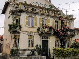 Casa indipendente in in vendita da privato a sanfrè piazza tenente colonnello de zardo, 5