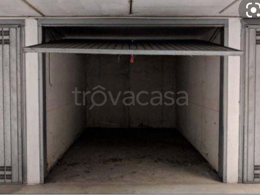 Garage in vendita a Botticino via Benedusi, 2