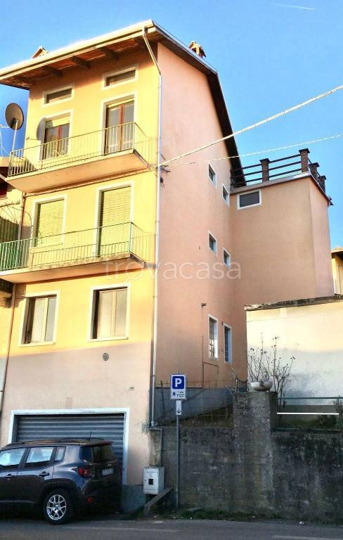 Casa Indipendente in in vendita da privato a Valdilana frazione Pratrivero, 288