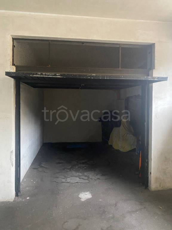 Garage in vendita ad Acireale via Dafnica, 206
