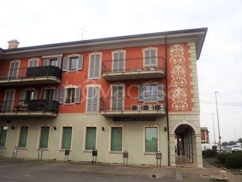 Appartamento in in vendita da privato a Rovato via Cesare Battisti, 1
