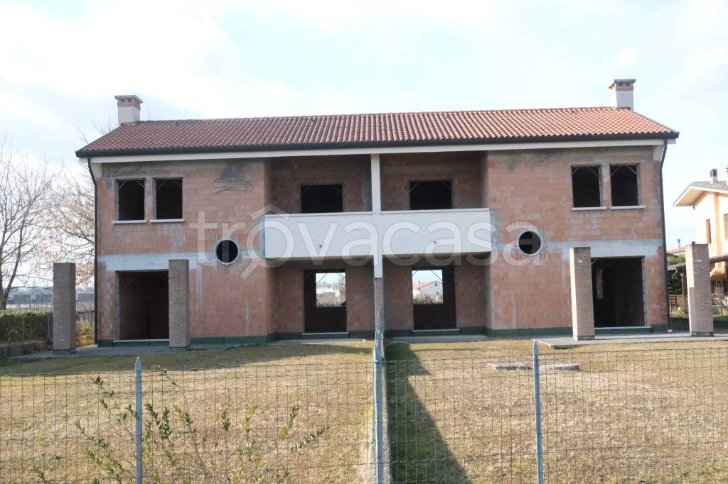 Villa Bifamiliare in in vendita da privato a Oderzo via Boarie di Camino, 27