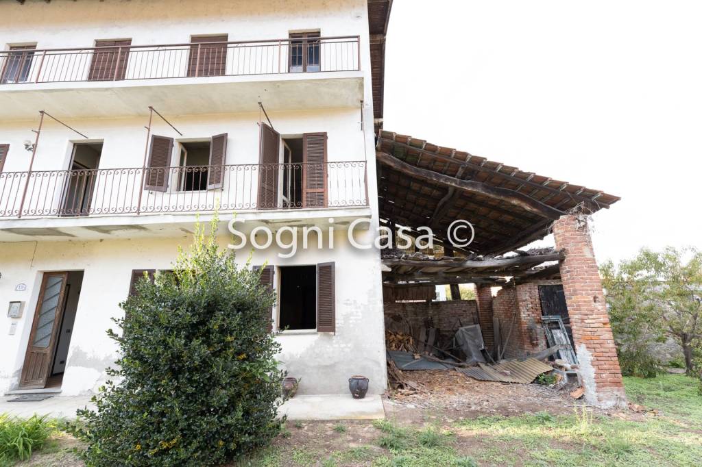 Casa Indipendente in vendita a Bogogno via Martiri