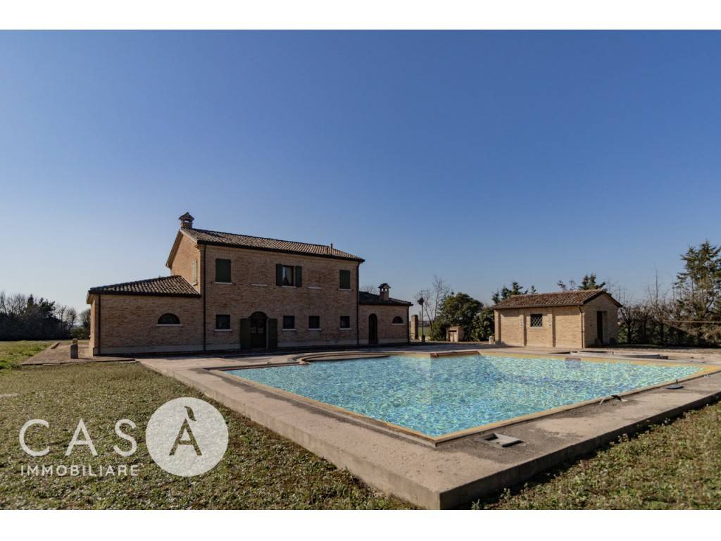 Villa in vendita a Ravenna via Palavese