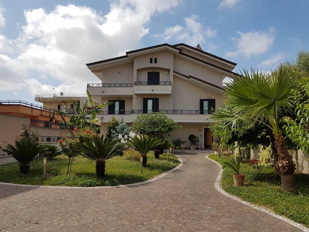 Villa in vendita a Frattamaggiore via Giuseppe Mazzini, 109