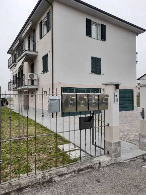 Appartamento in in vendita da privato a Casei Gerola via Papa Giovanni Paolo II