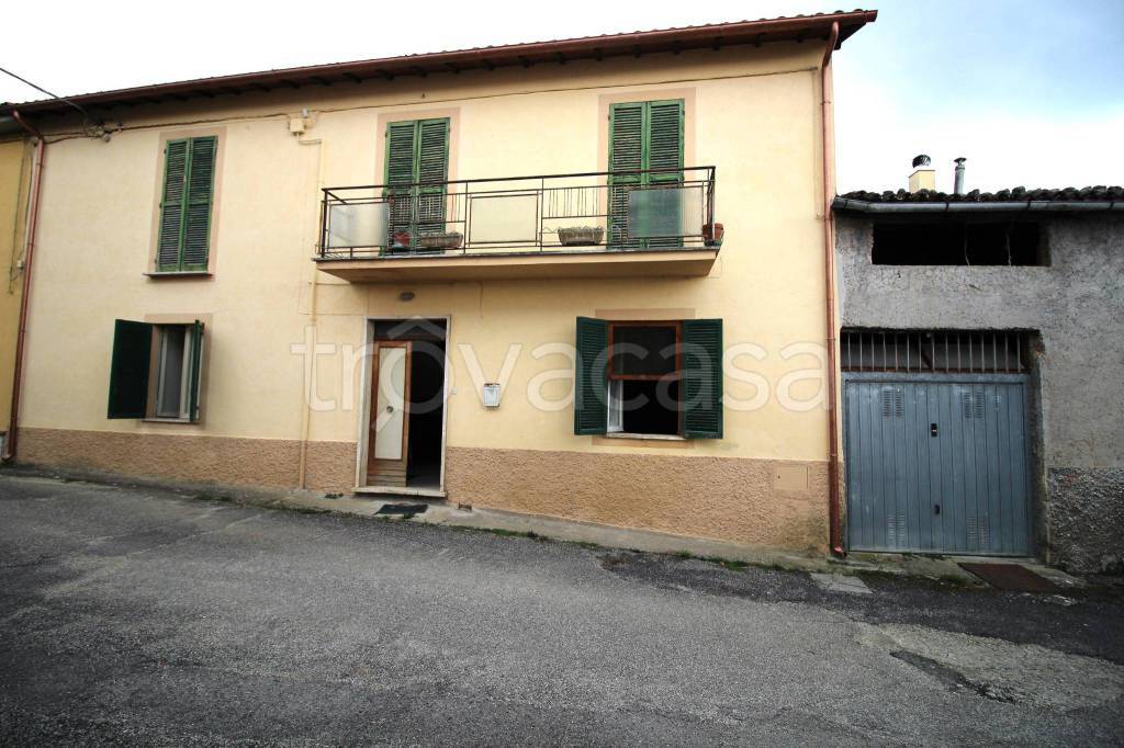 Villa Bifamiliare in vendita a Cantalice via Collemare