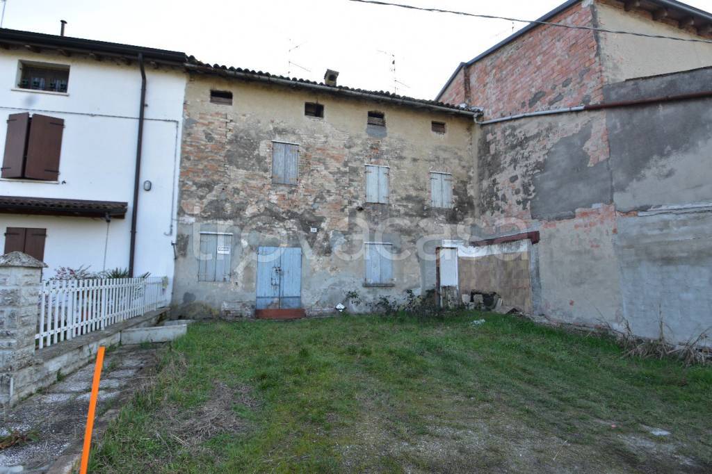 Casa Indipendente in vendita a Campagnola Emilia