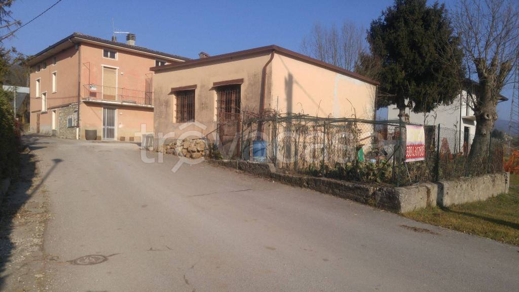 Villa a Schiera in in vendita da privato ad Agnosine via Conca d'Oro