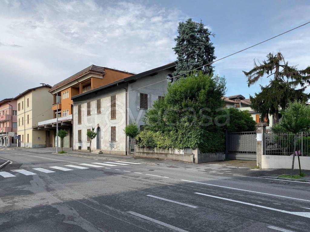 Casa Indipendente in in vendita da privato ad Arosio via Santa Maria Maddalena, 35