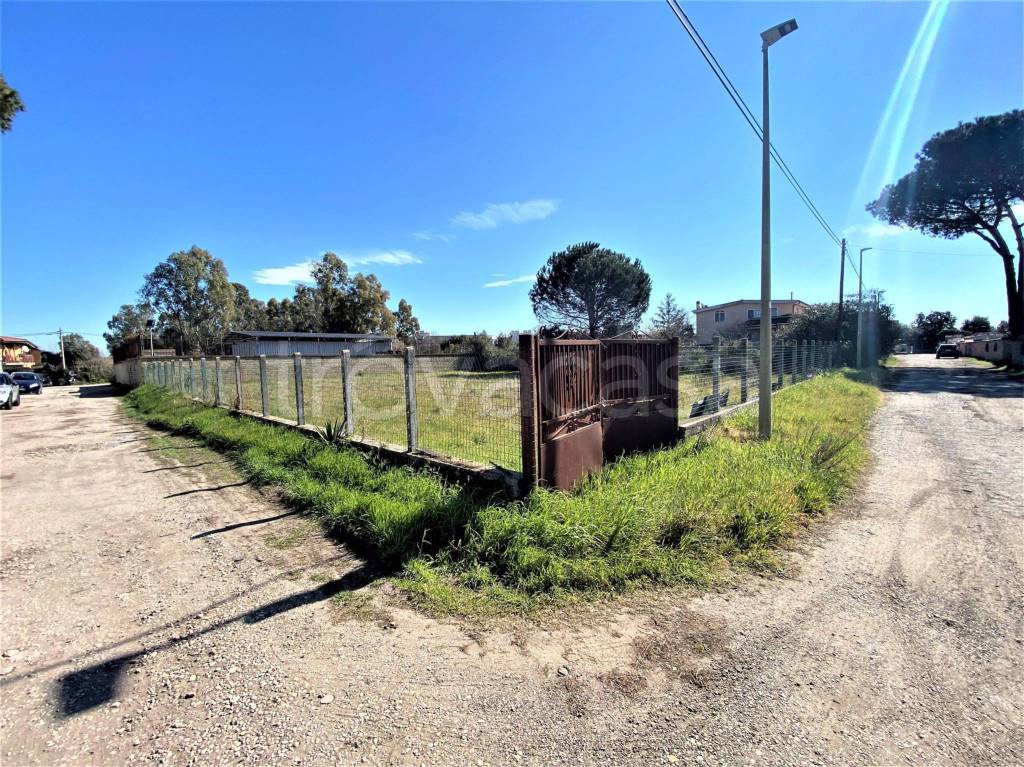 Terreno Residenziale in vendita a Roma via Trodena