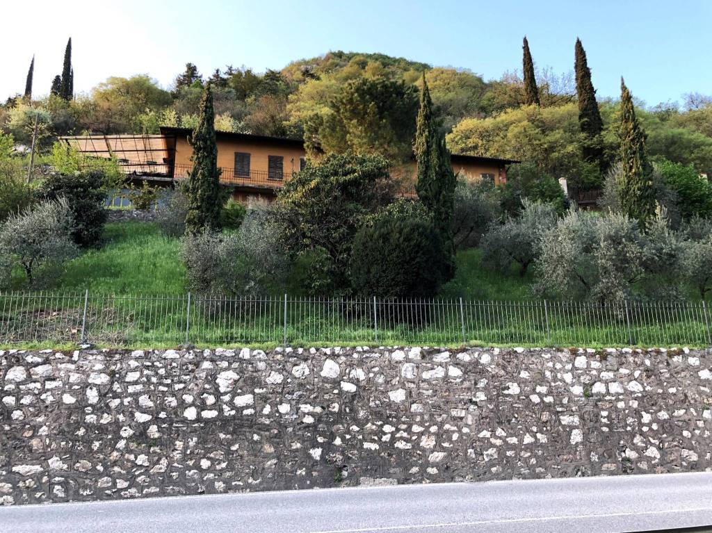 Casa Indipendente in vendita a Nave via Trento