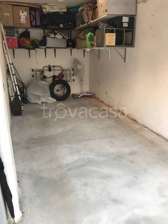 Garage in vendita a Borgo San Dalmazzo corso Barale
