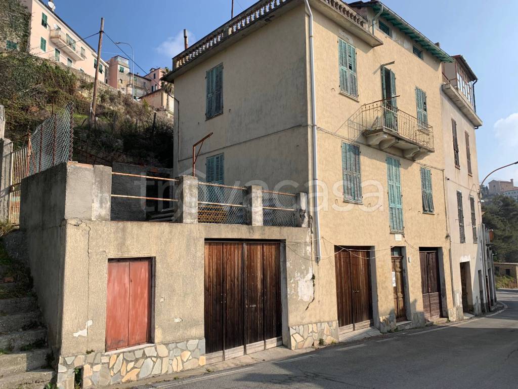 Villa a Schiera in vendita a Perinaldo via Genova, 1