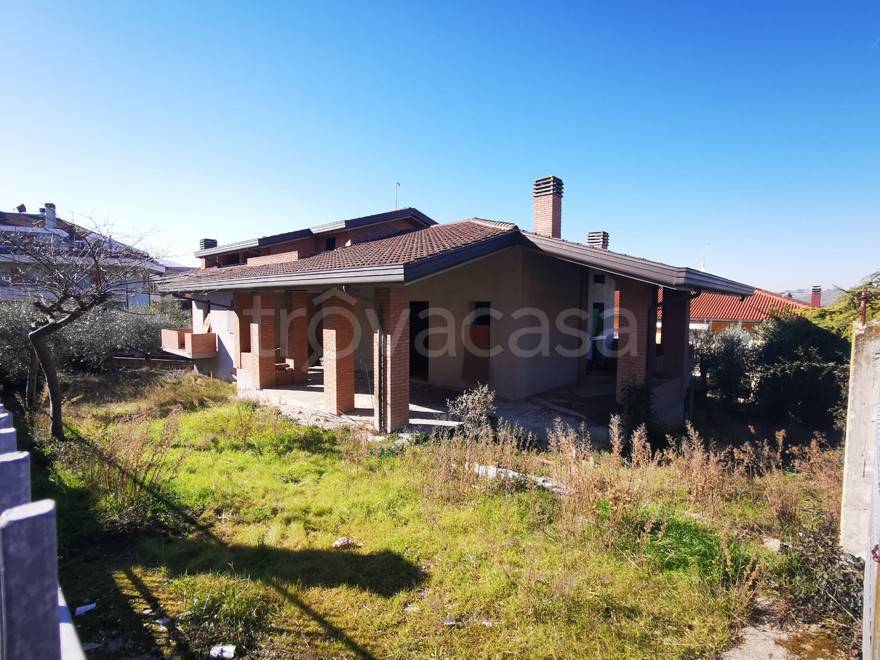 Villa in vendita a Morciano di Romagna via degli Ulivi