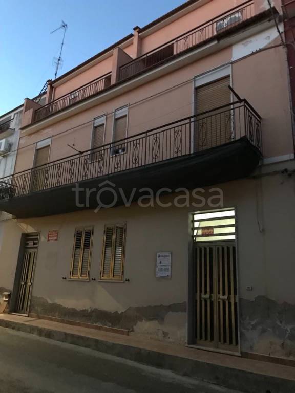Appartamento in in vendita da privato ad Avola via San Gottardo, 140