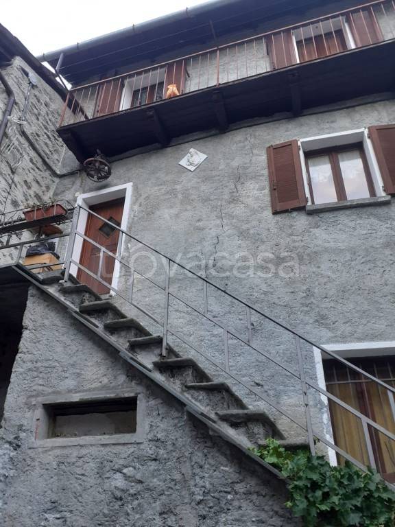 Appartamento in vendita a Torre di Santa Maria via Cortile Vecchio