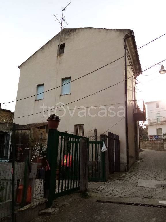 Casa Indipendente in in vendita da privato a Poggiofiorito corso Vittorio Emanuele iii, 34
