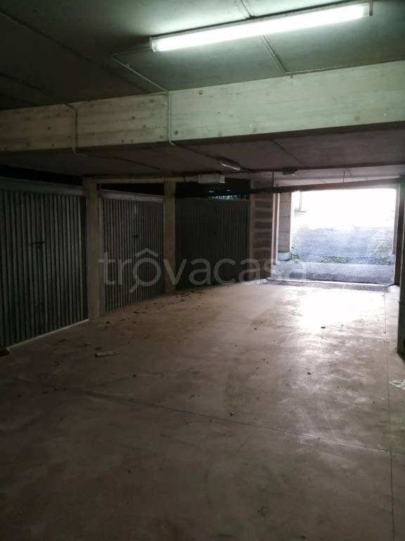 Garage in vendita ad Ardea via Bologna, 9