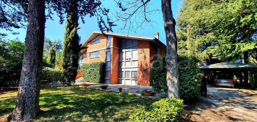 Villa Bifamiliare in in vendita da privato ad Avezzano via della Pace, 5