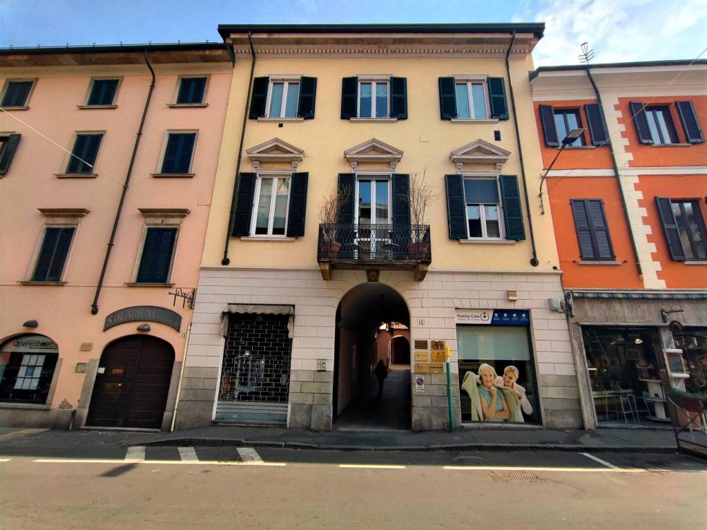 Ufficio in vendita a Varese via Carrobbio, 15