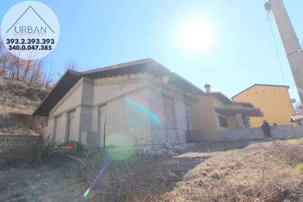 Casa Indipendente in vendita a Tornimparte via Colle Monacesco
