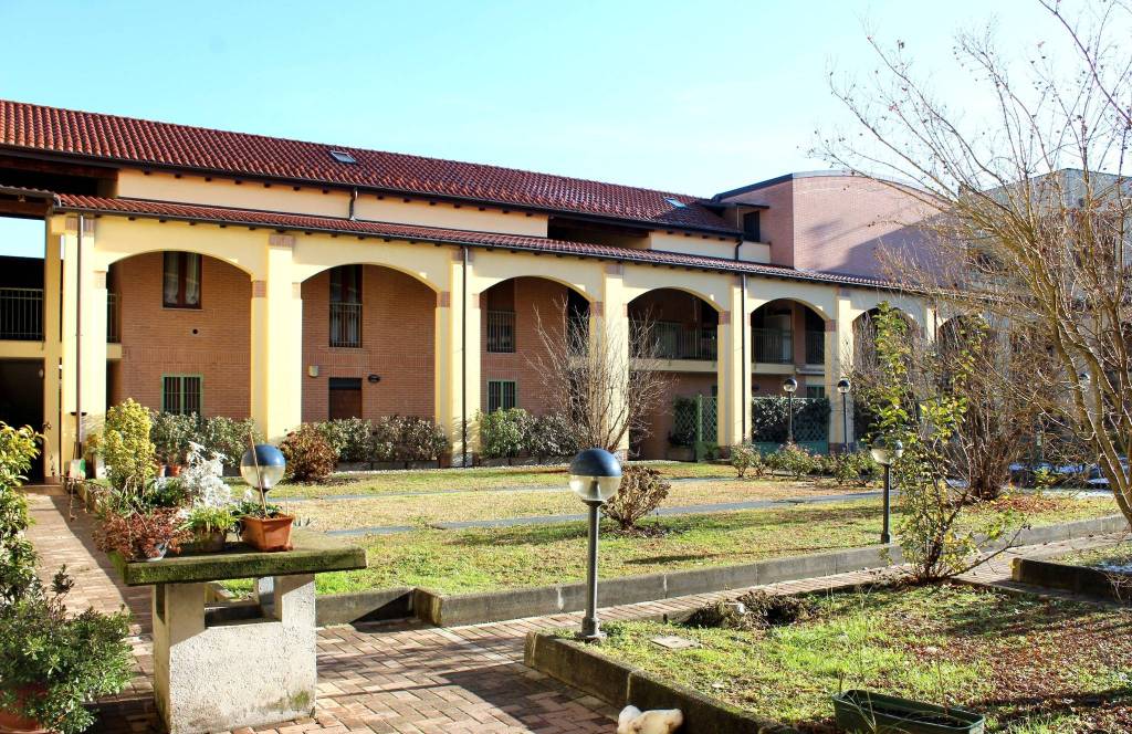 Villa a Schiera in vendita a Milano via Settimo Milanese, 25