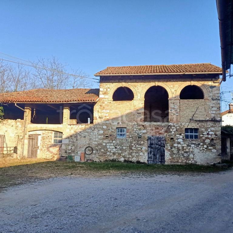 Colonica in in vendita da privato a Martignacco via Molini sul Ledra, 5