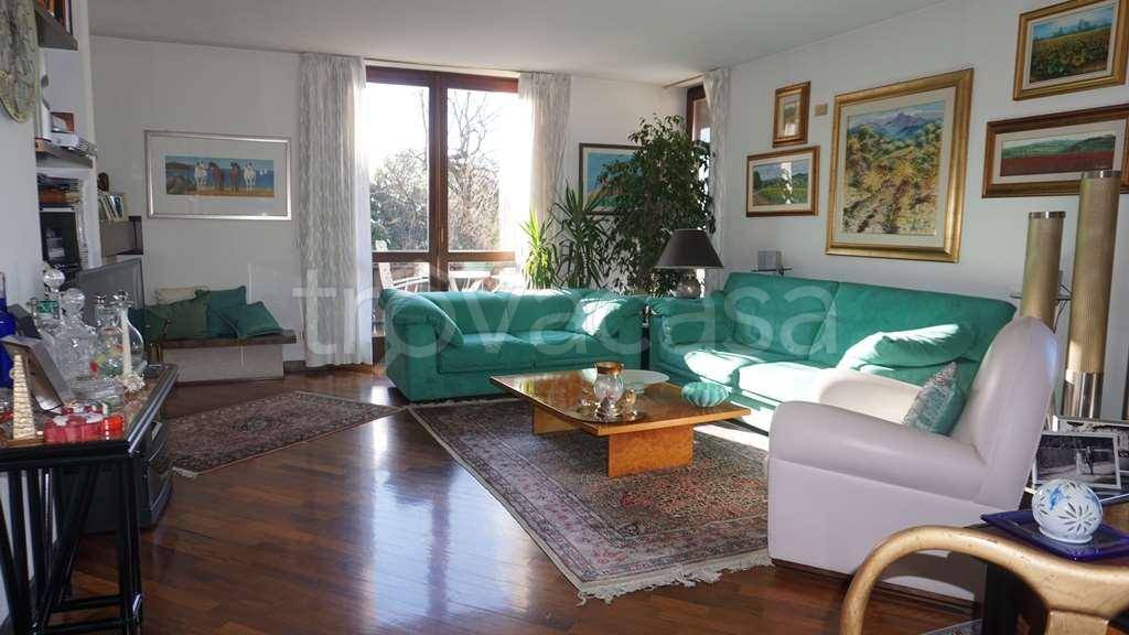Villa in vendita a Trento via dei castori