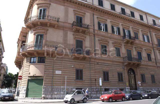 Ufficio in in affitto da privato a Palermo via Giacomo Cusmano