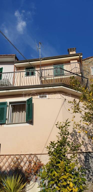 Casa Indipendente in vendita a La Spezia via Fabio Filzi, 327