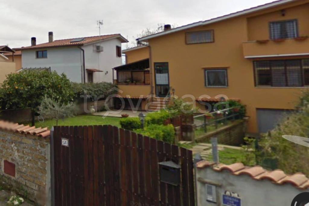 Villa Bifamiliare in in vendita da privato ad Anguillara Sabazia via Amerigo Vespucci, 6